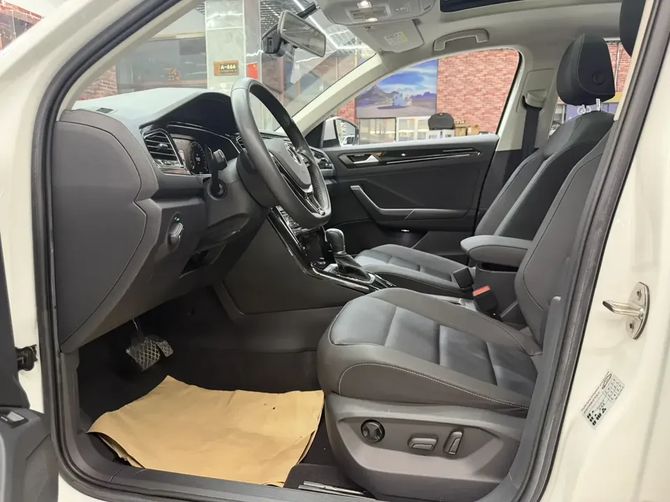 Volkswagen T-Roc TANG 2022 280TSI DSG 2WD Comfort PLUS 2022 — thumbnail 5