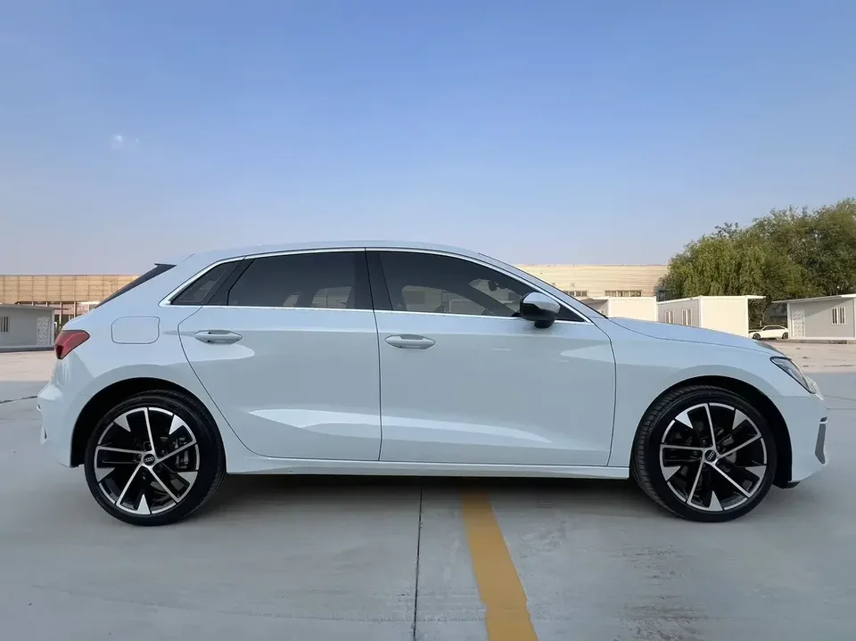 Audi A3 Audi A3 2022 Sportback 35 TFSI Luxury Elegance 2022 — thumbnail 2