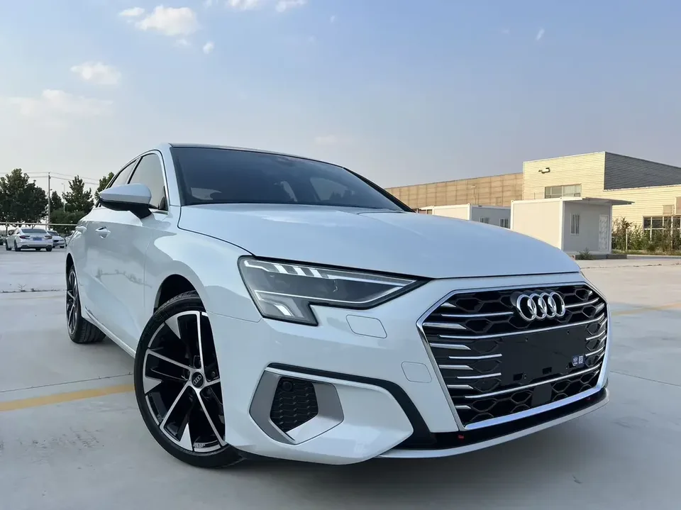 Audi A3 Audi A3 2022 Sportback 35 TFSI Luxury Elegance 2022 — photo 1, buy with delivery to Moscow