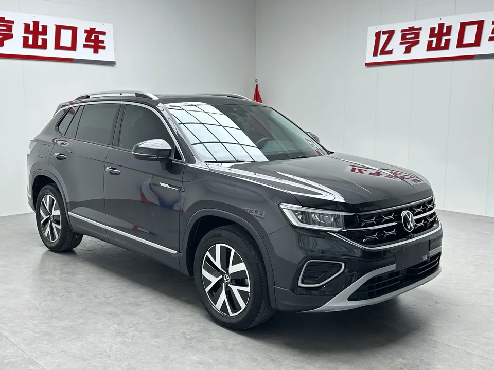 Volkswagen Tayron Tanyue 2023 280TSI 2WD Luxury Plus Advanced Edition 2023 — photo 1, buy with delivery to Moscow