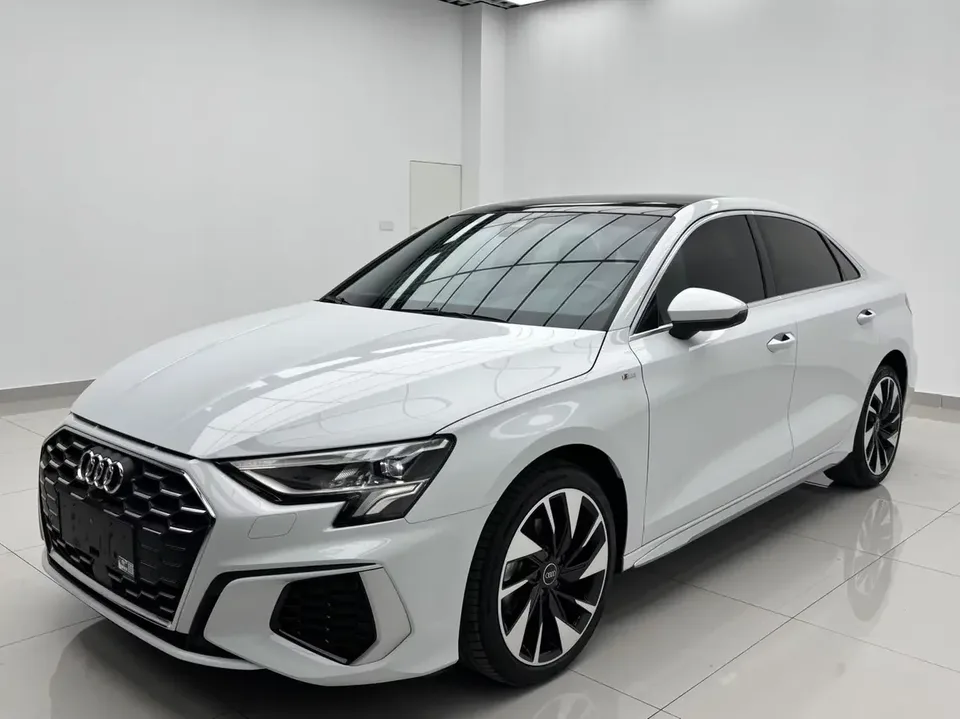 Audi A3 Audi A3 2022 A3L Limousine 35 TFSI Stylish and Elegant 2022 — photo 1, buy with delivery to Moscow