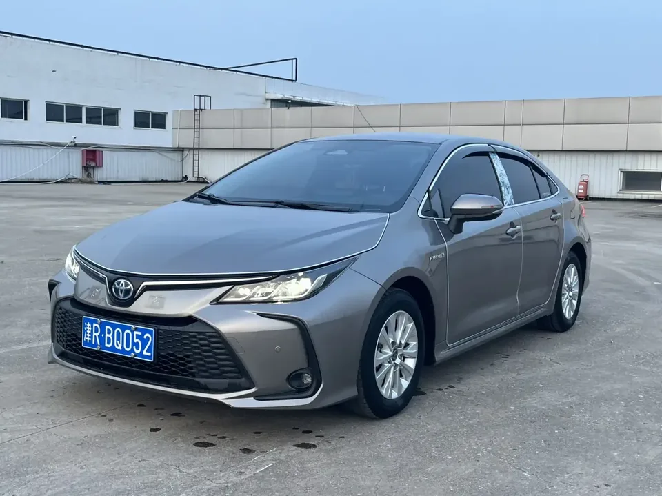 Toyota Corolla Corolla 2023 Intelligent Electric Hybrid Dual Engine 1.8L E-CVT Elite Edition 2024 — photo 1, buy with delivery to Moscow