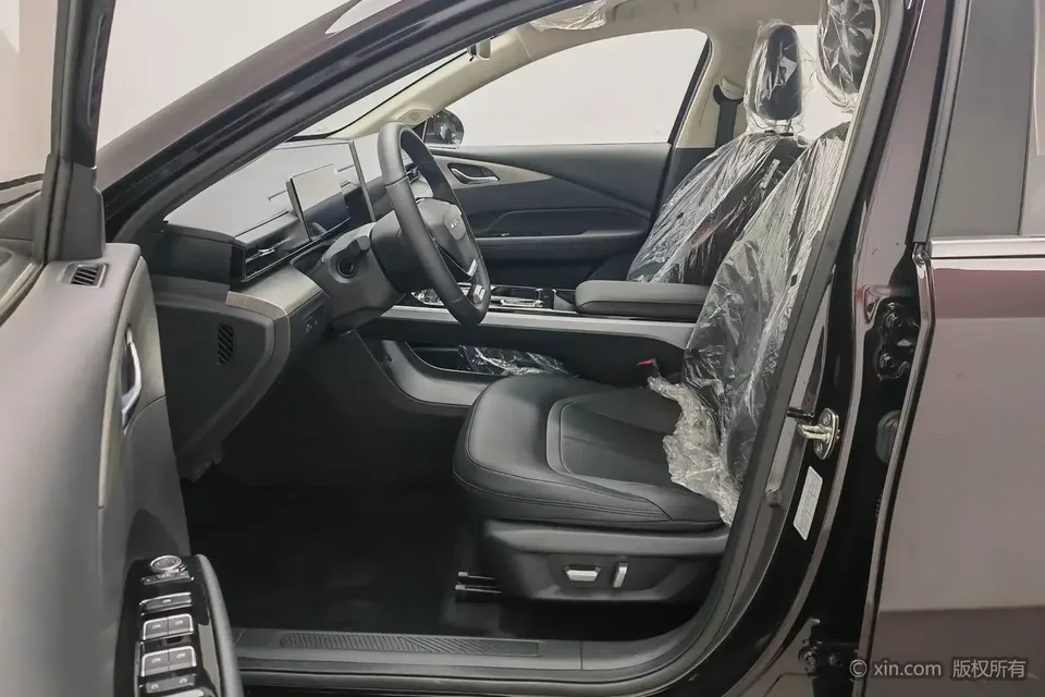Wuling Starlight PHEV Wuling Starlight PHEV 2024 Co-creation Edition 150 Pilot 2024 — thumbnail 5