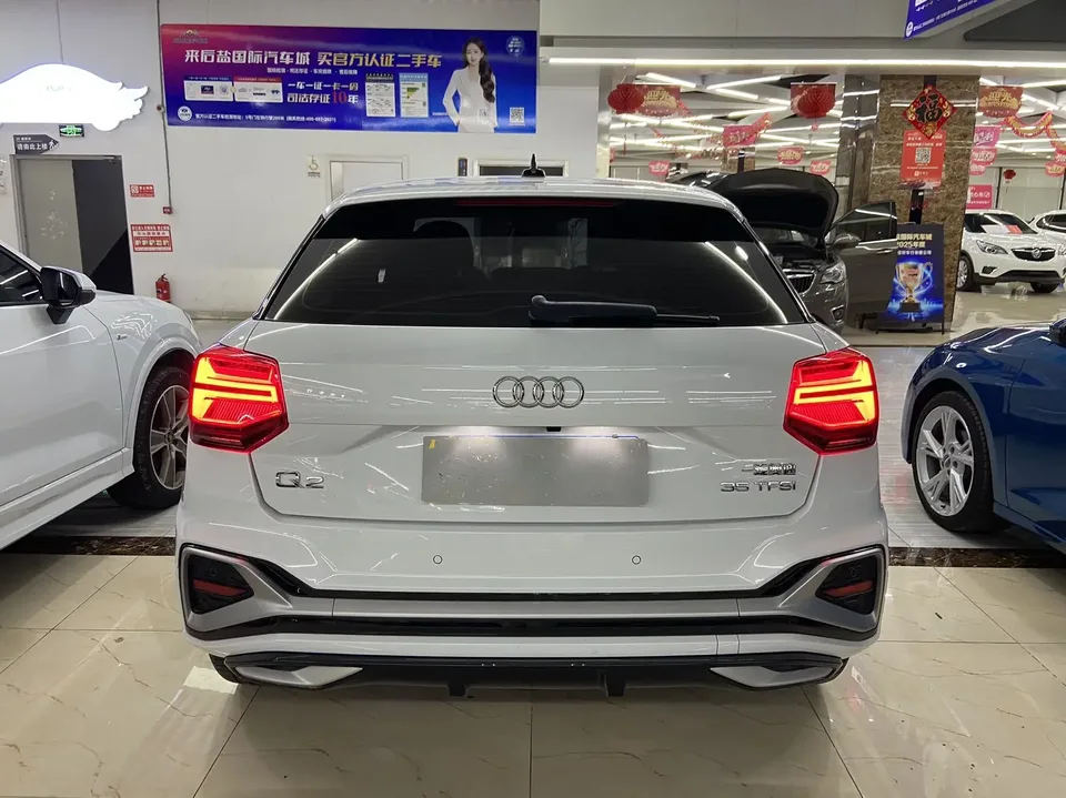 Audi Q2L Audi Q2L 2022 35 TFSI Progressive Dynamic 2022 — thumbnail 2
