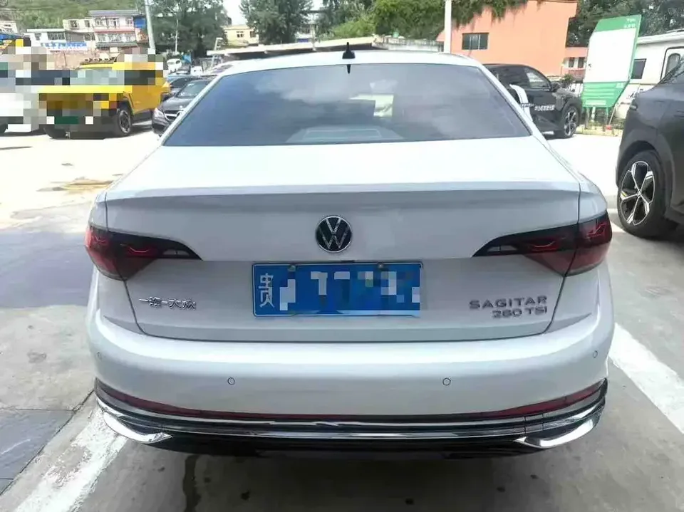 Volkswagen Sagitar Sagitar 2023 280TSI DSG Beyond Edition Plus 2022 — thumbnail 4