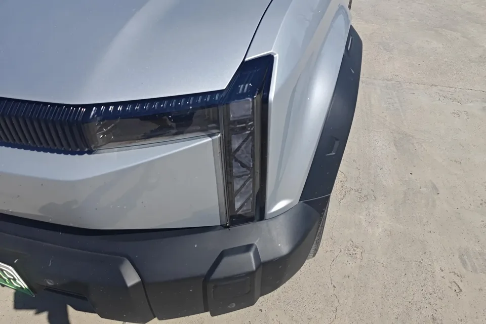 iCAR 03 iCAR 03 2024 Four-wheel drive long-range advanced version 2024 — миниатюра 2
