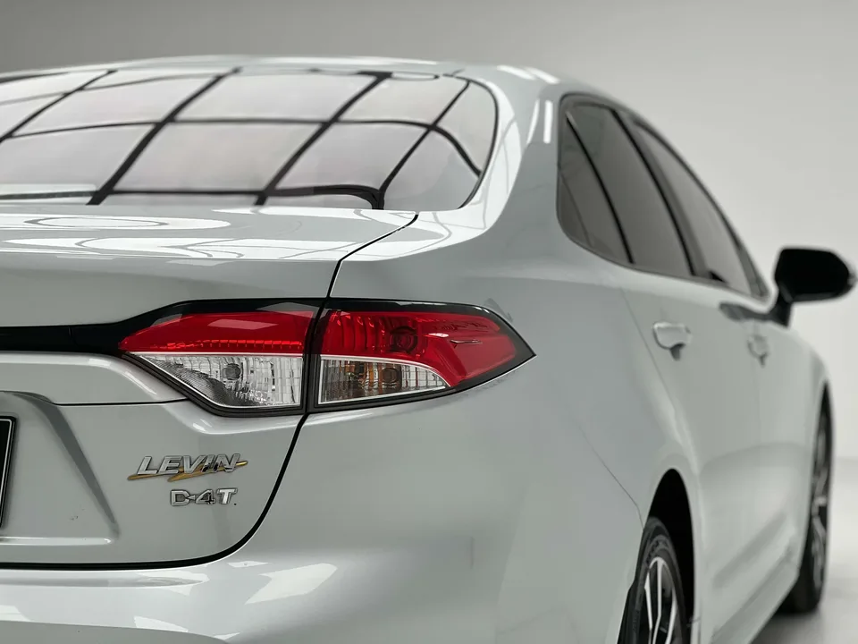 Toyota Levin Lei Ling 2022 185T CVT Sports Edition 2022 — thumbnail 4