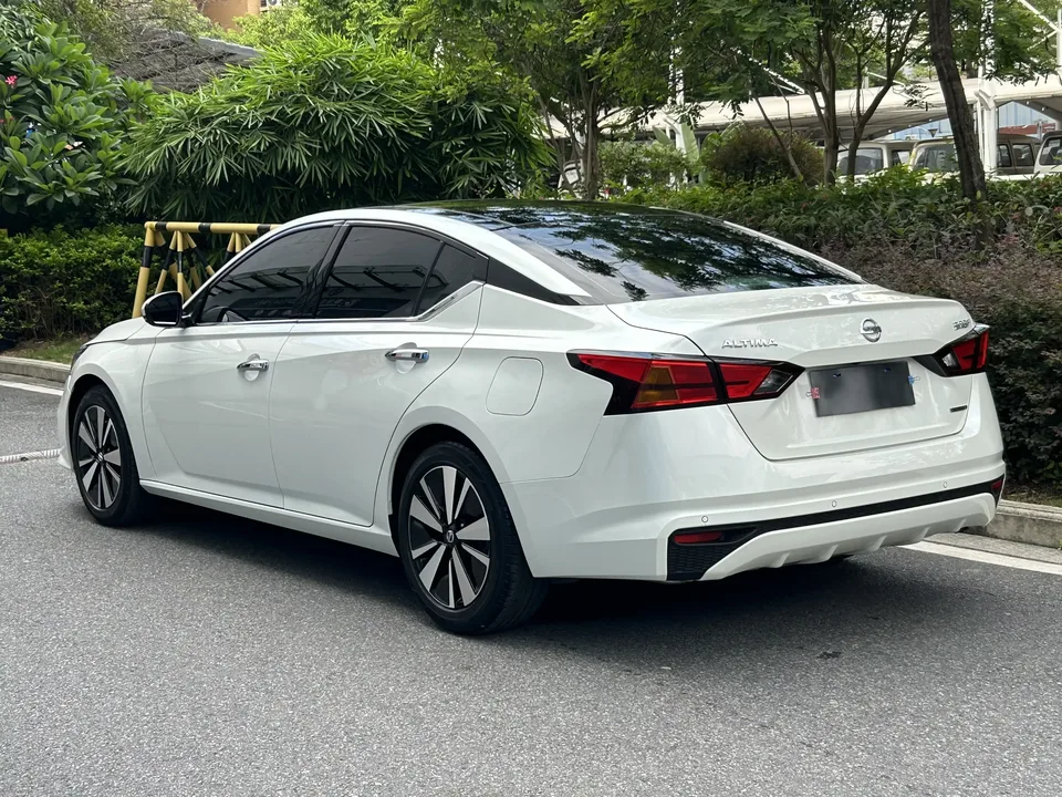 Nissan Altima Sound of nature 2021 2.0L XL Comfort Edition 2022 — thumbnail 2