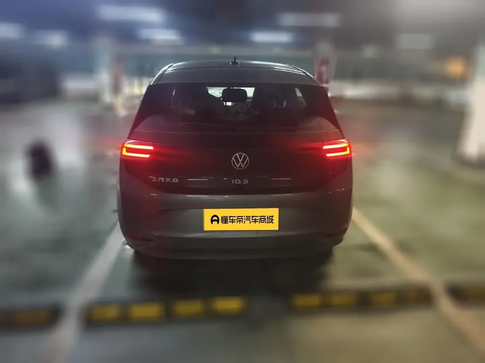 Volkswagen ID.3 Volkswagen ID.3 2023 Upgraded Pure Smart Edition 2023 — thumbnail 2