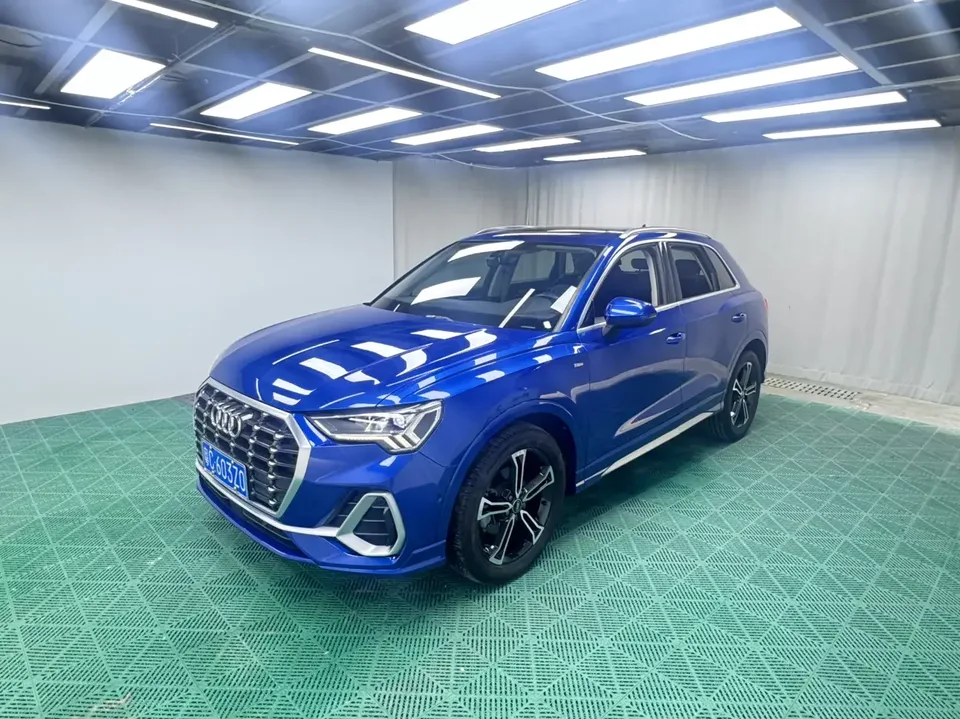 Audi Q3 Audi Q3 2022 35 TFSI Stylish Dynamic 2022 — photo 1, buy with delivery to Moscow