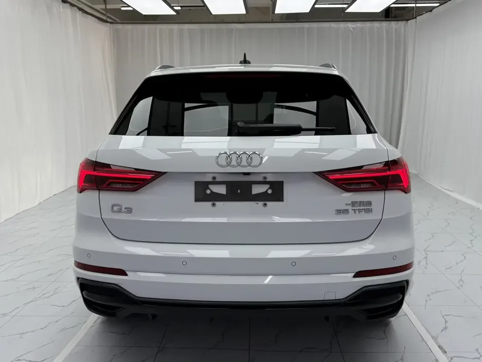 Audi Q3 Audi Q3 2022 35 TFSI Stylish Dynamic 2022 — thumbnail 2