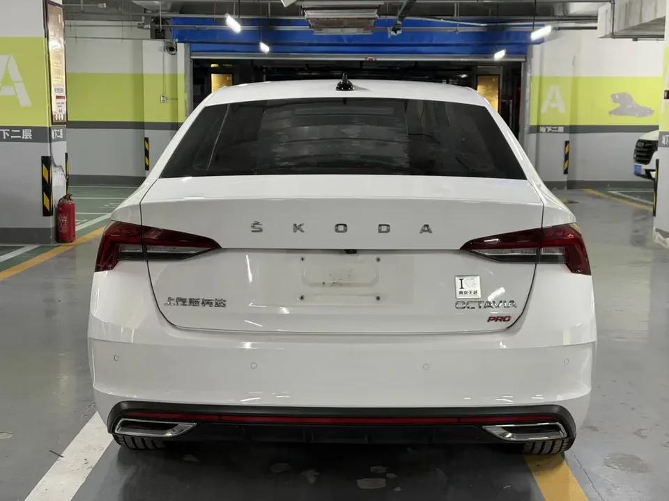 Skoda Octavia Octavia 2021 PRO TSI280 DSG Deluxe 2022 — thumbnail 5