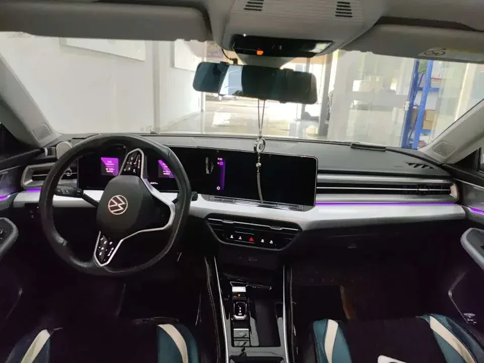 Volkswagen Lamando Lingdu 2022 Lingdu L 280TSI DSG Cool Edition 2022 — миниатюра 2