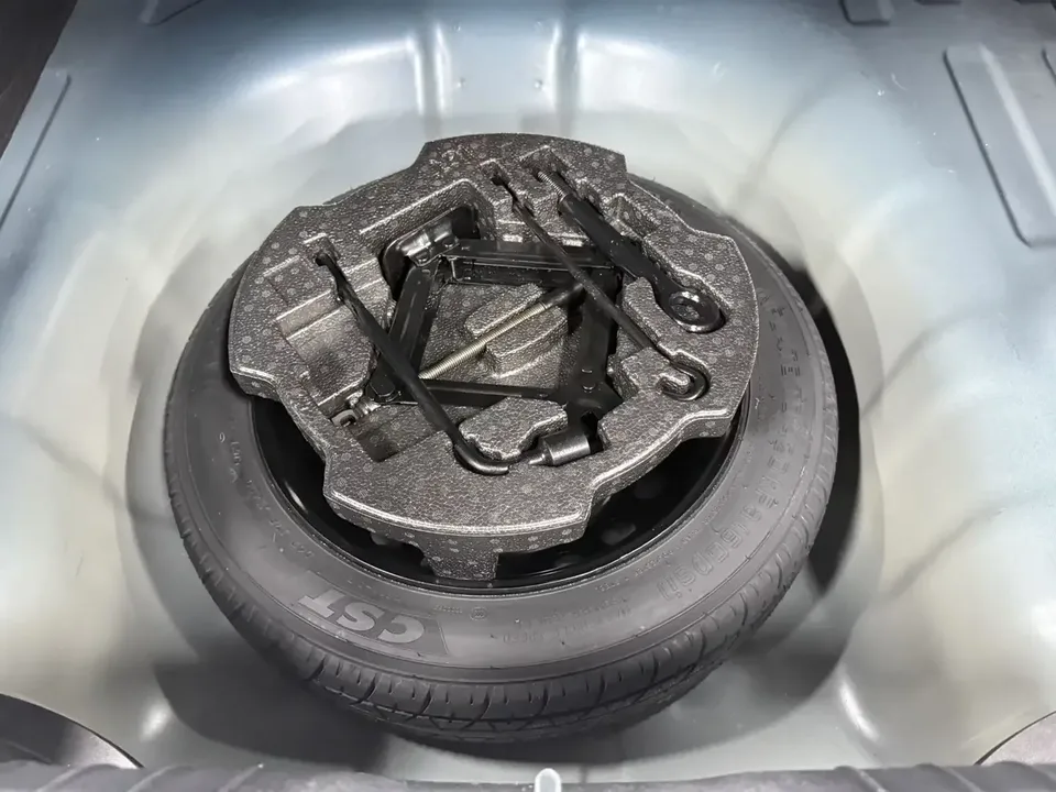 Hyundai Elantra Elantra 2022 1.5L CVT LUX Premium Edition 2022 — thumbnail 4