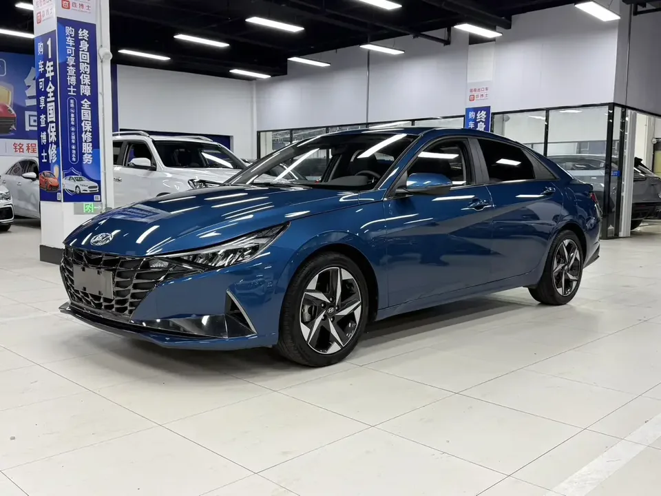 Hyundai Elantra Elantra 2022 1.5L CVT LUX Premium Edition 2022 — photo 1, buy with delivery to Moscow