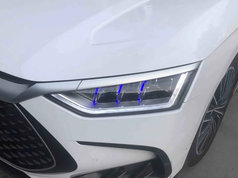 BYD Han DM Chinese DM 2022 DM-i 121KM Premium 2023 — миниатюра 2