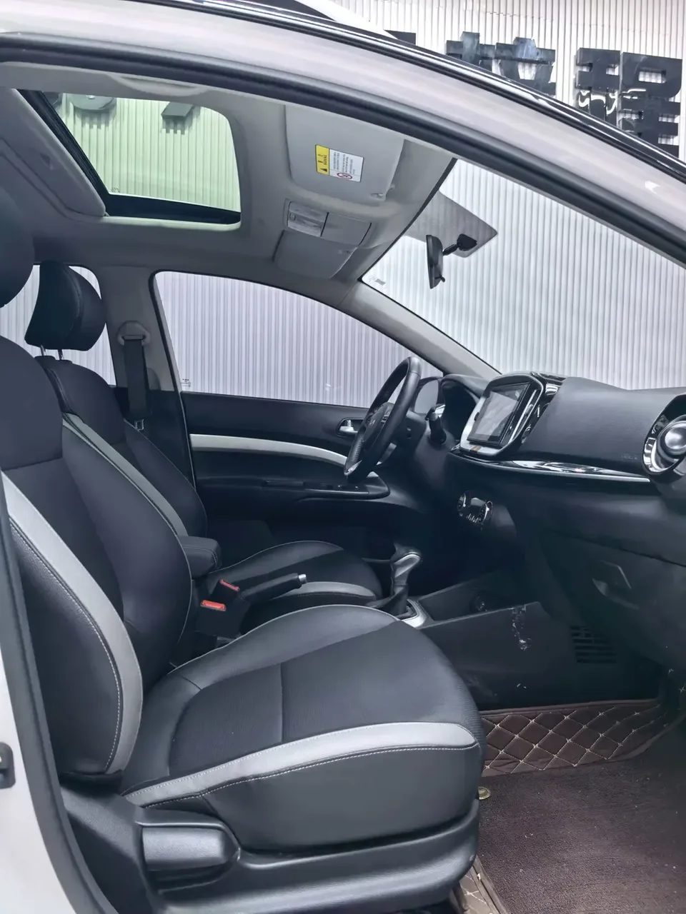 Kia KX1 Yipao 2021 Modified 1.4L CVT Sunroof Model 2023 — thumbnail 3