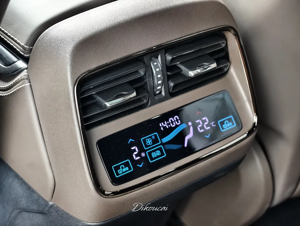 BYD Han DM Chinese DM 2022 DM-i 121KM Premium 2022 — thumbnail 3