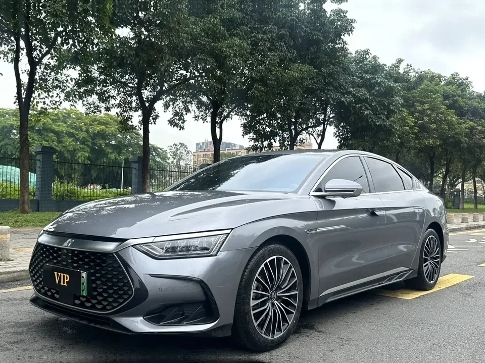 BYD Han DM Chinese DM 2022 DM-i 121KM Premium 2022 — photo 1, buy with delivery to Moscow