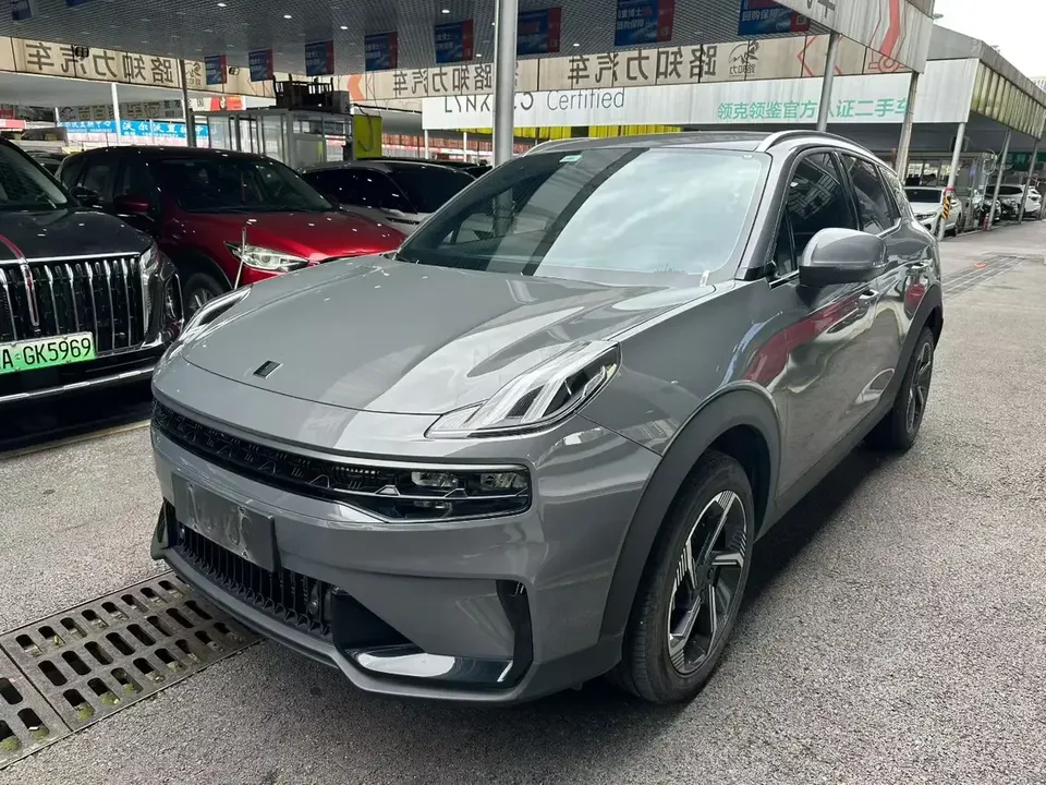 Lynk & Co 06 Lynk & Co 06 2023 Remix 1.5T Pro 2024 — photo 1, buy with delivery to Moscow
