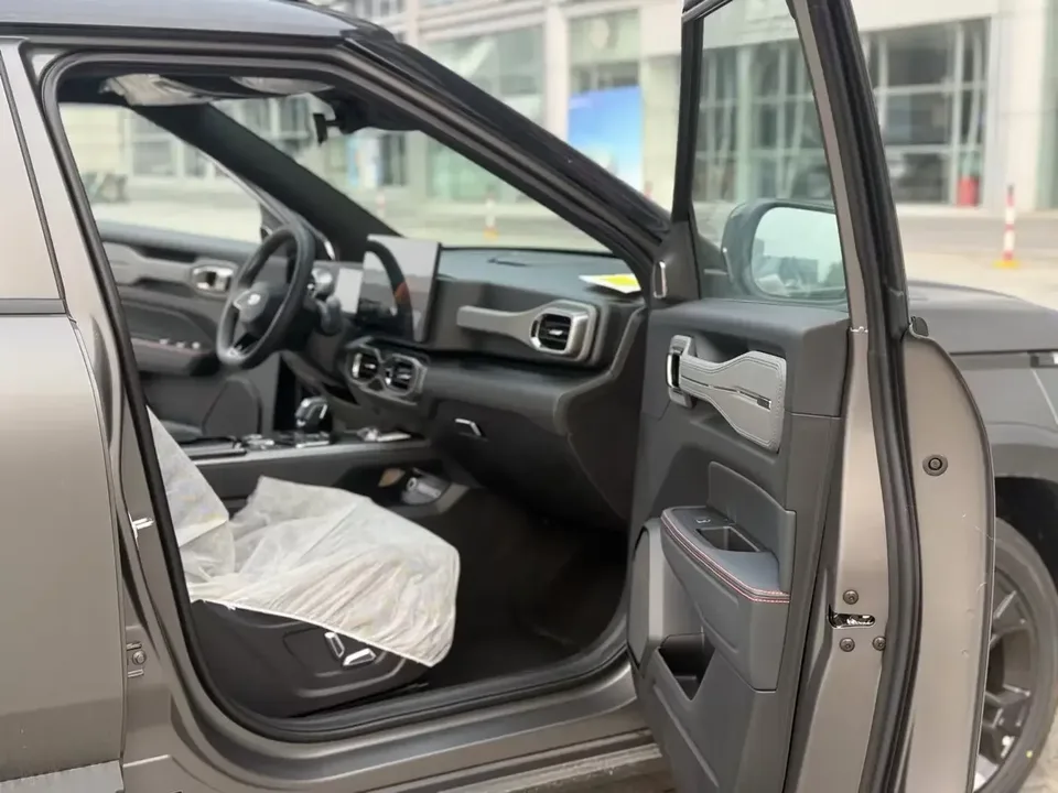 Geely Cowboy cowboy 2025 1.5TD Fun Wild Edition 2026 — thumbnail 2