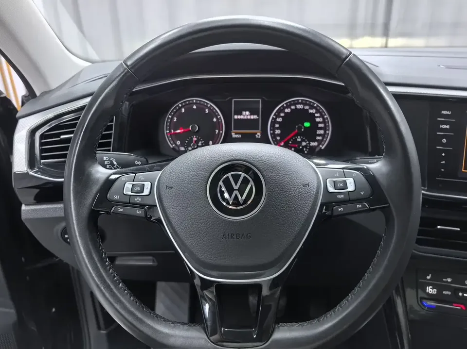 Volkswagen Tayron Tanyue 2022 280TSI 2WD Luxury Smart Edition 2022 — thumbnail 4