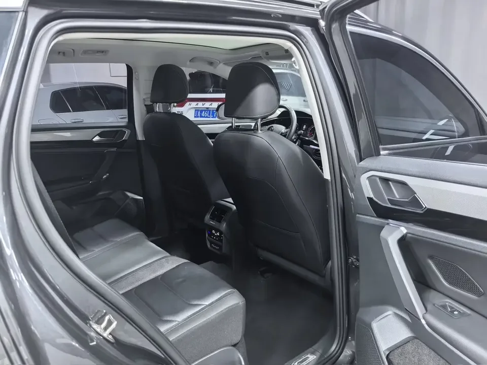 Volkswagen Tayron Tanyue 2022 280TSI 2WD Luxury Smart Edition 2022 — thumbnail 5