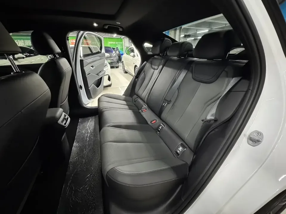 BYD Qin L EV Qin L EV 2025 470KM Leading Model 2025 — thumbnail 5