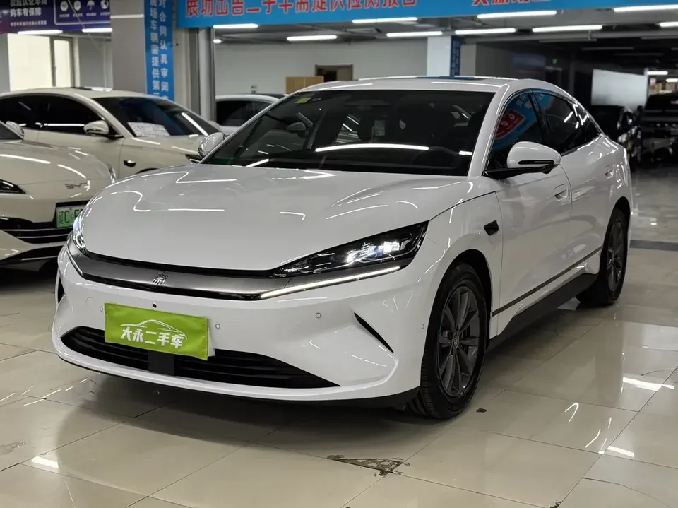 BYD Qin L EV Qin L EV 2025 470KM Leading Model 2025 — photo 1, buy with delivery to Moscow