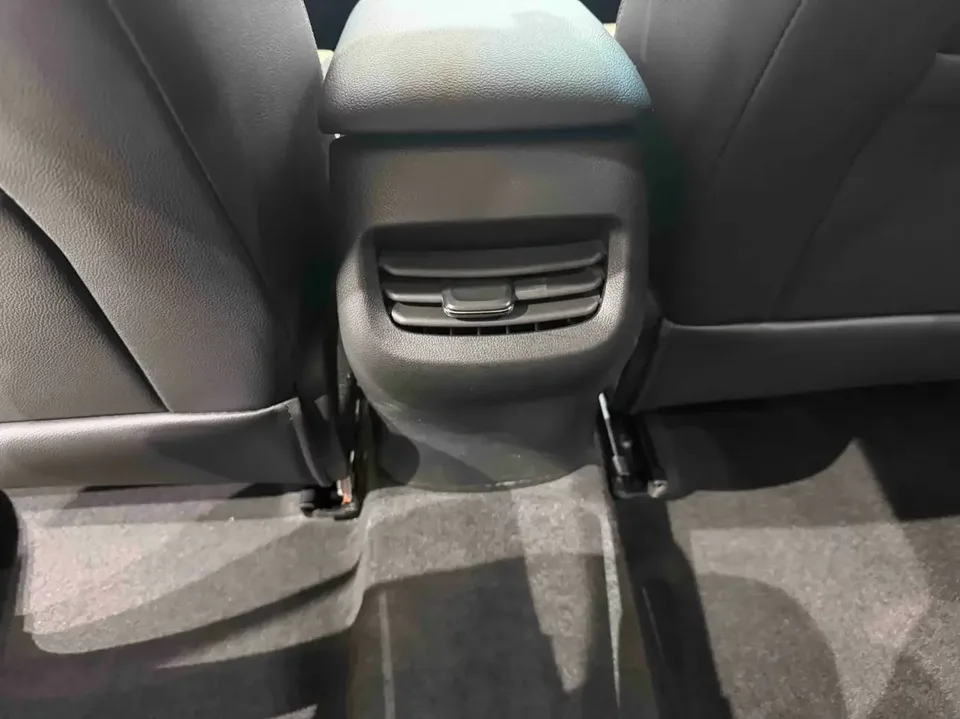 Chevrolet Monza Cruze 2022 320 Automatic Enjoy Sunroof Edition 2022 — thumbnail 3