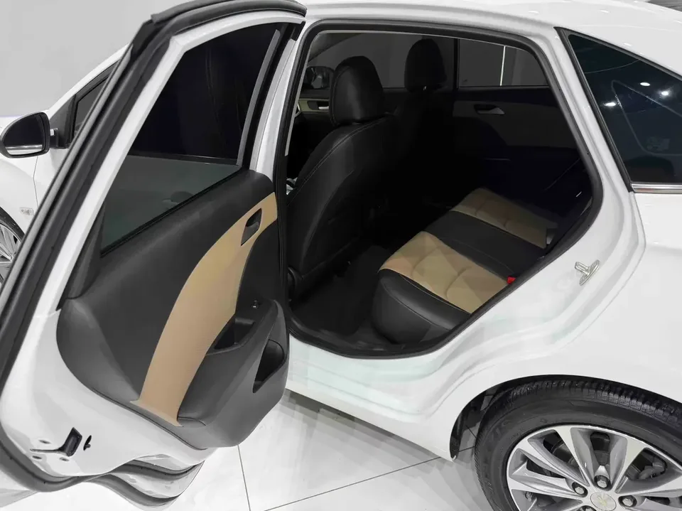 Chevrolet Monza Cruze 2022 320 Automatic Enjoy Sunroof Edition 2022 — thumbnail 5