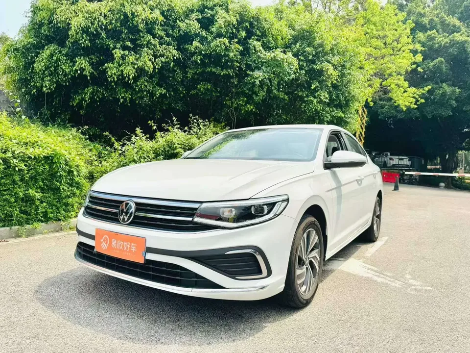 Volkswagen Bora Bora 2025 200TSI DSG Joyride Navigation Edition 2025 — photo 1, buy with delivery to Moscow