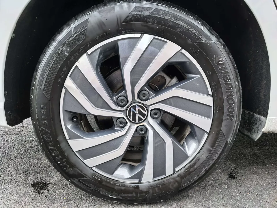 Volkswagen Bora Bora 2025 200TSI DSG Joyride Navigation Edition 2025 — thumbnail 3