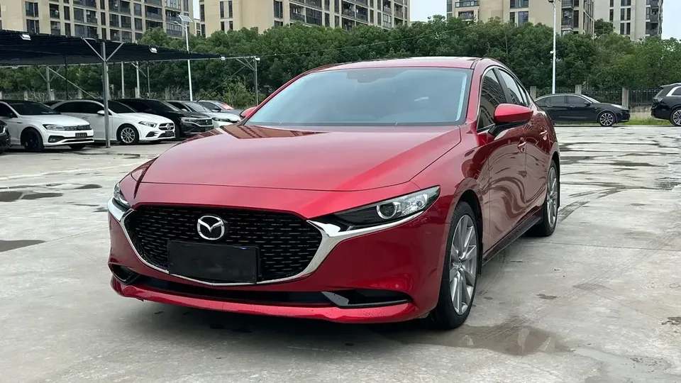Mazda Axela Mazda3 Angkesela 2023 2.0L Automatic Quality Edition 2024 — photo 1, buy with delivery to Moscow