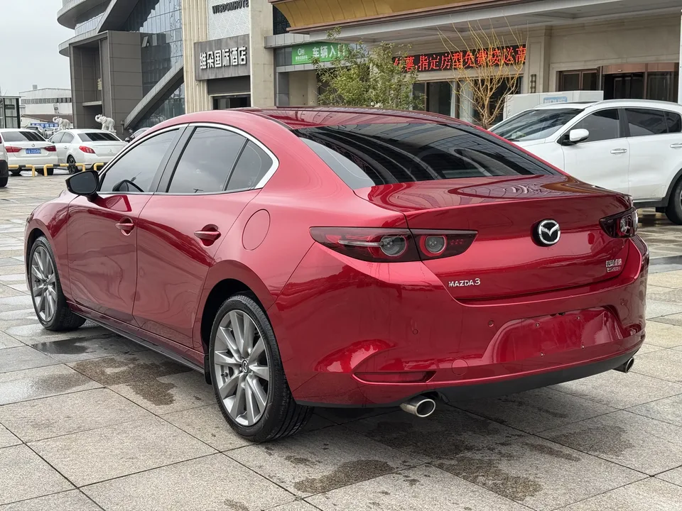 Mazda Axela Mazda3 Angkesela 2023 2.0L Automatic Elegant Edition 2024 — thumbnail 2
