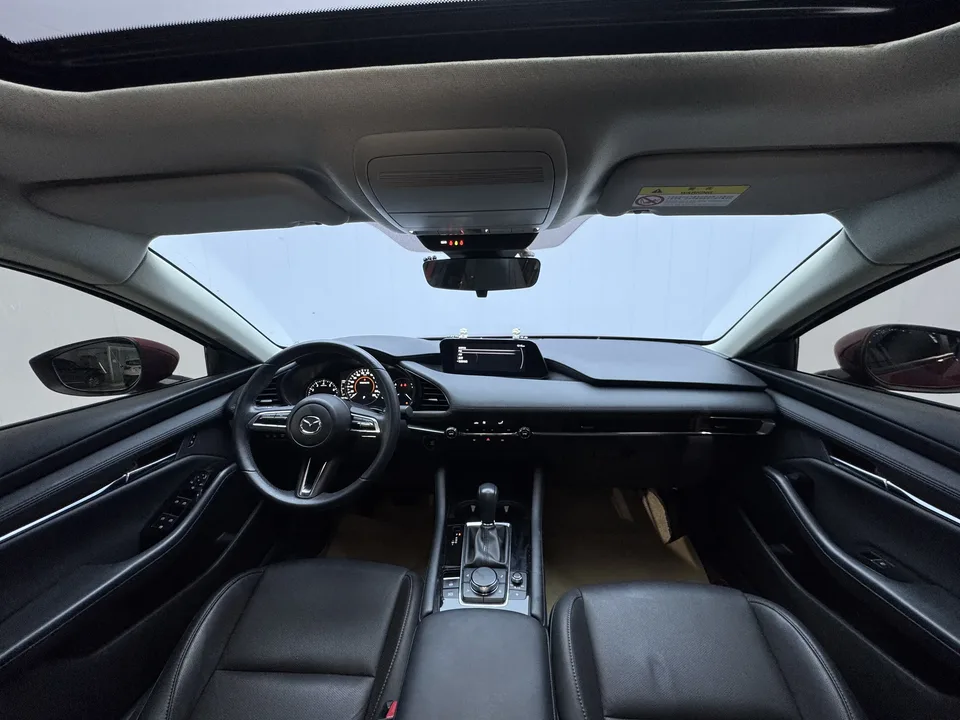Mazda Axela Mazda3 Angkesela 2023 2.0L Automatic Elegant Edition 2024 — thumbnail 3