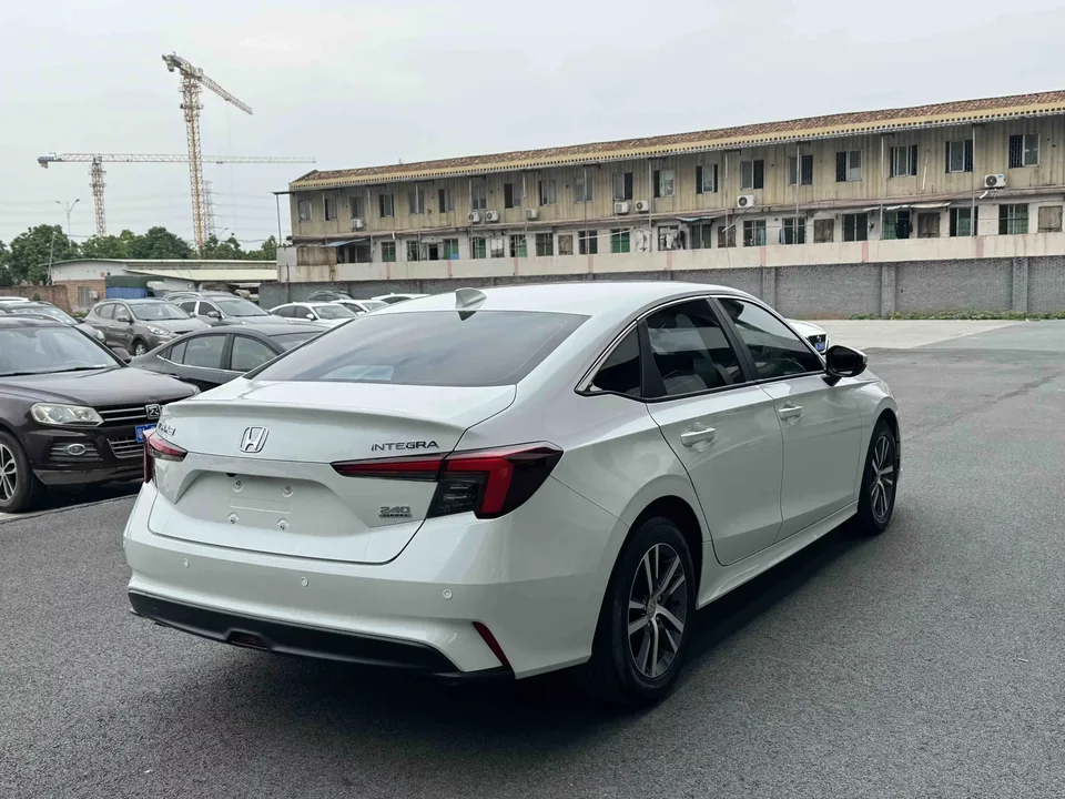 Honda Integra Style 2023 240TURBO CVT Leading Edition 2024 — thumbnail 2