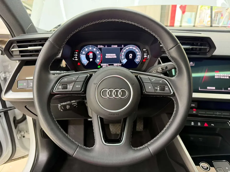 Audi A3 Audi A3 2023 A3L Limousine 35 TFSI facelift: stylish and sporty 2023 — thumbnail 4