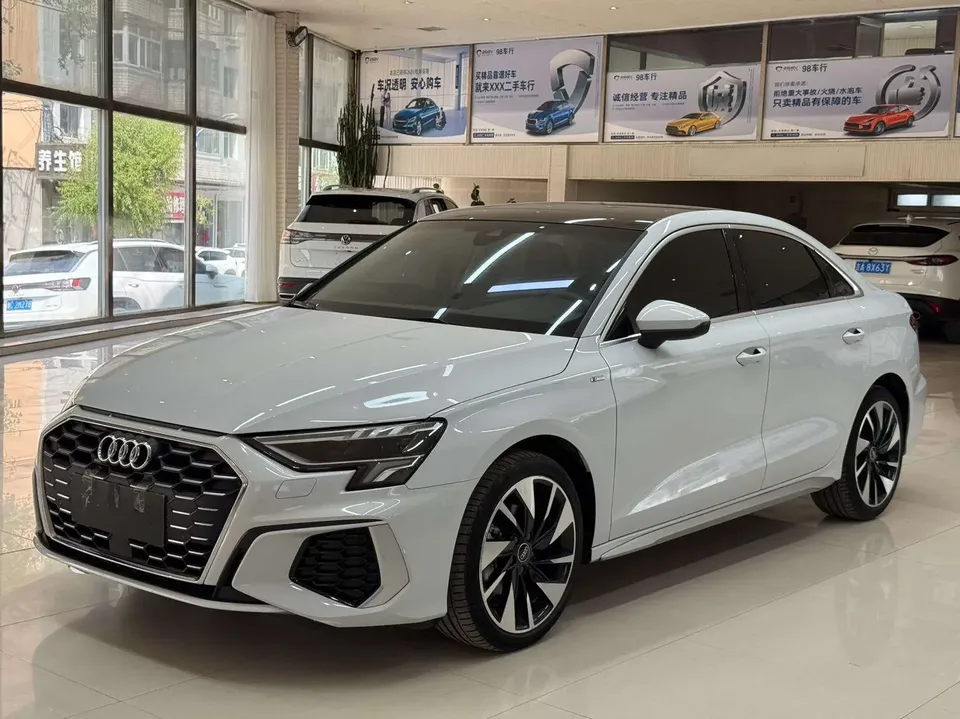 Audi A3 Audi A3 2023 A3L Limousine 35 TFSI facelift: stylish and sporty 2023 — photo 1, buy with delivery to Moscow