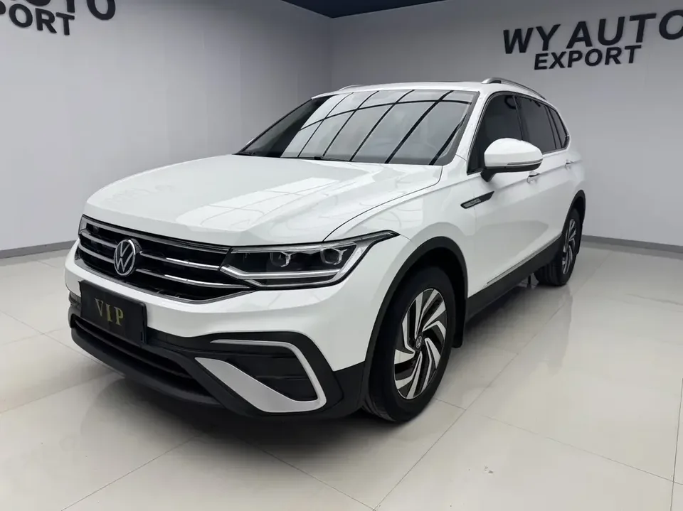 Volkswagen Tiguan L Tiguan L 2023 280TSI Limited Edition 2022 — photo 1, buy with delivery to Moscow