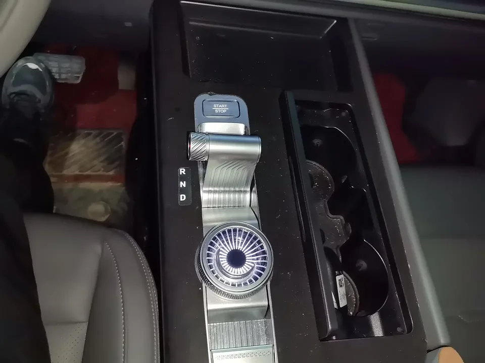 BAIC Beijing Off-road BJ30 Beijing Off-road BJ30 2024 1.5T DHT Magic Core Electric Drive Standard Edition 2024 — thumbnail 4