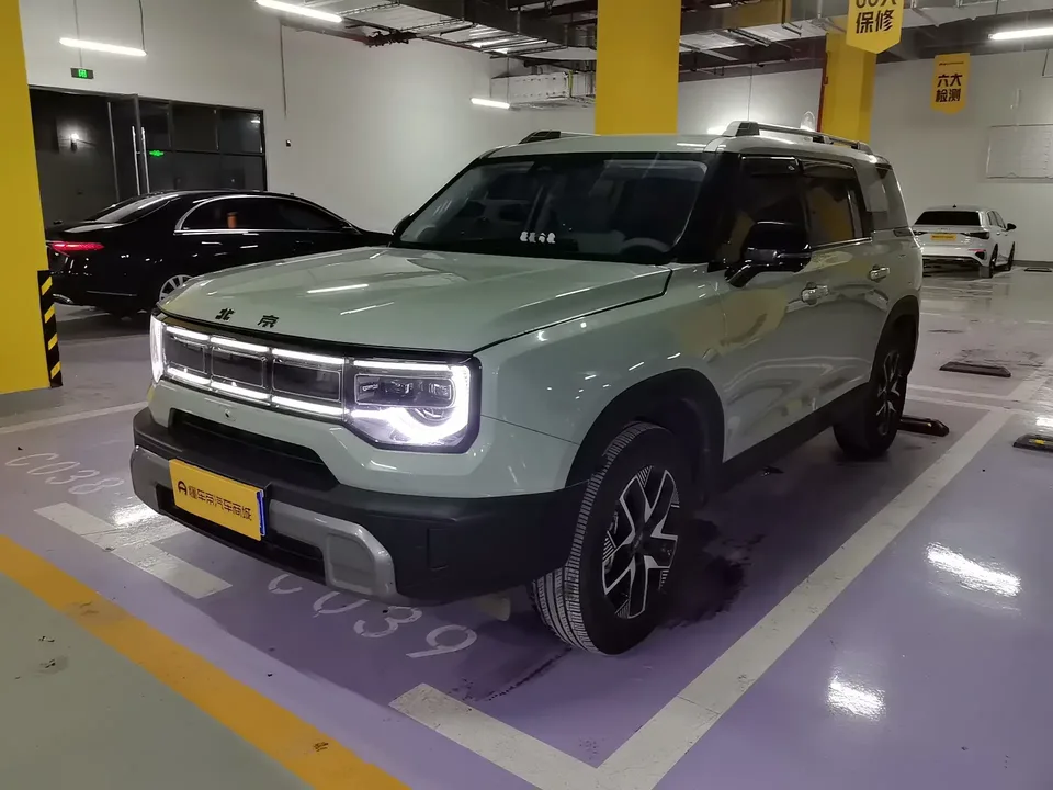 BAIC Beijing Off-road BJ30 Beijing Off-road BJ30 2024 1.5T DHT Magic Core Electric Drive Standard Edition 2024 — photo 1, buy with delivery to Moscow