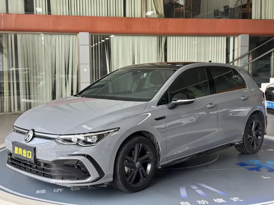 Volkswagen Golf golf 2021 280TSI DSG R-Line 2022 — photo 1, buy with delivery to Moscow