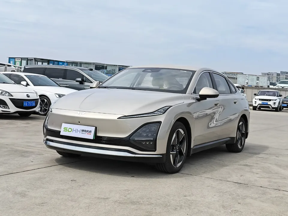 Wuling Starlight EV Wuling Starlight EV 2024 Co-creation version 510 advanced version 2026 — photo 1, buy with delivery to Moscow