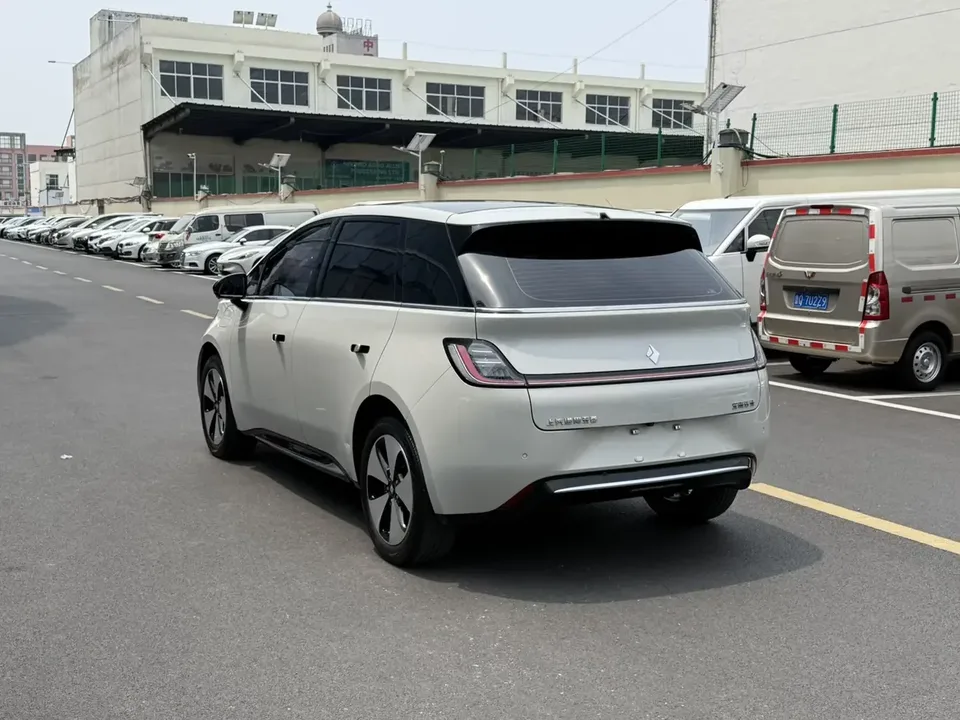 Baojun clouds clouds 2023 460 Max 2024 — thumbnail 4