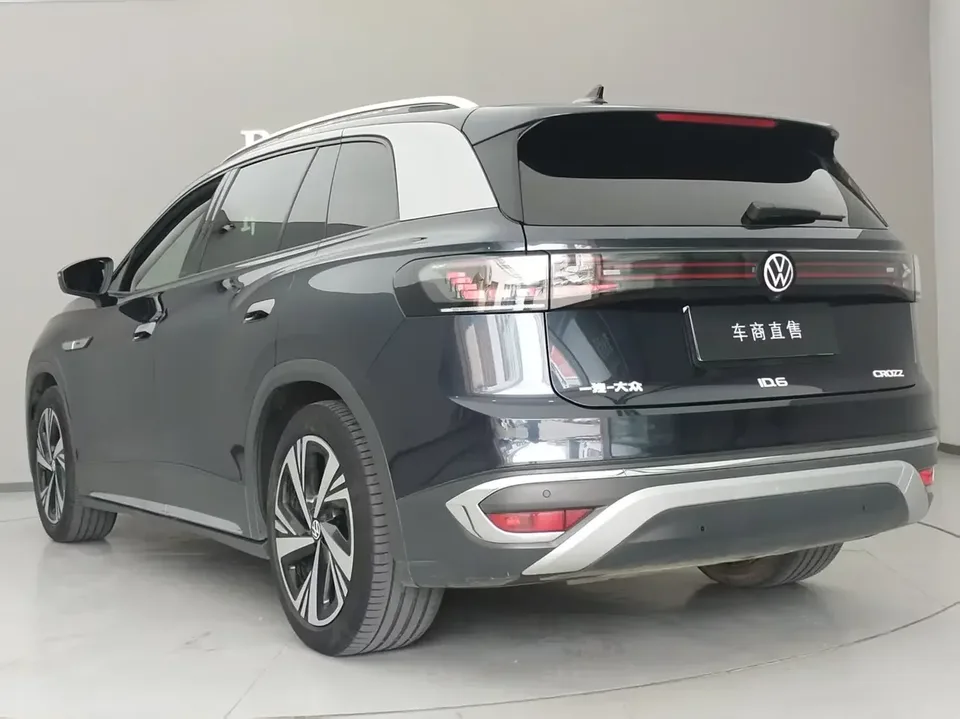 Volkswagen ID.6 Crozz ID.6 CROZZ 2021 Modified long-range PRO version 2022 — миниатюра 2