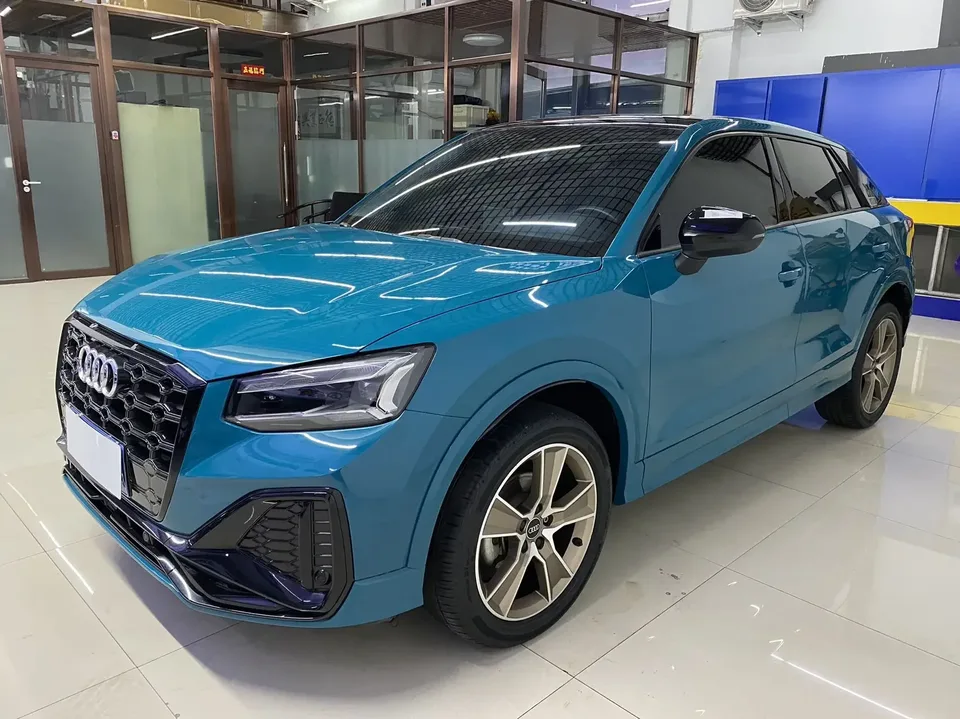 Audi Q2L Audi Q2L 2022 35 TFSI Stylish Dynamic 2022 — photo 1, buy with delivery to Moscow