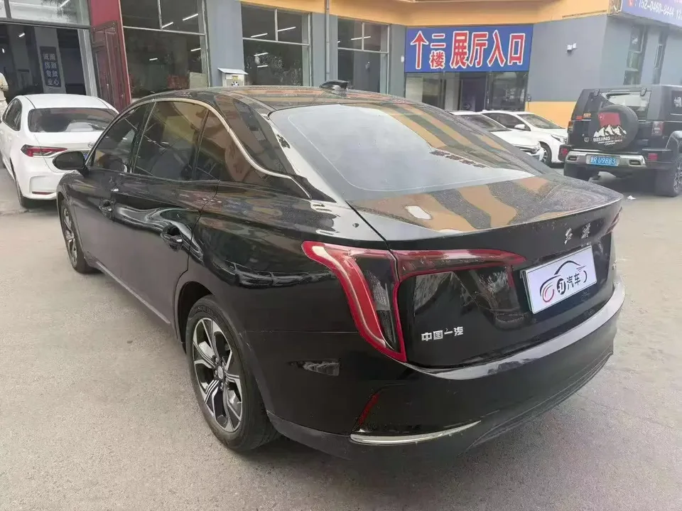 Hongqi E-QM5 Hongqi E-QM5 2022 Charging 431km LeXiang Edition 5-seater 2023 — thumbnail 4