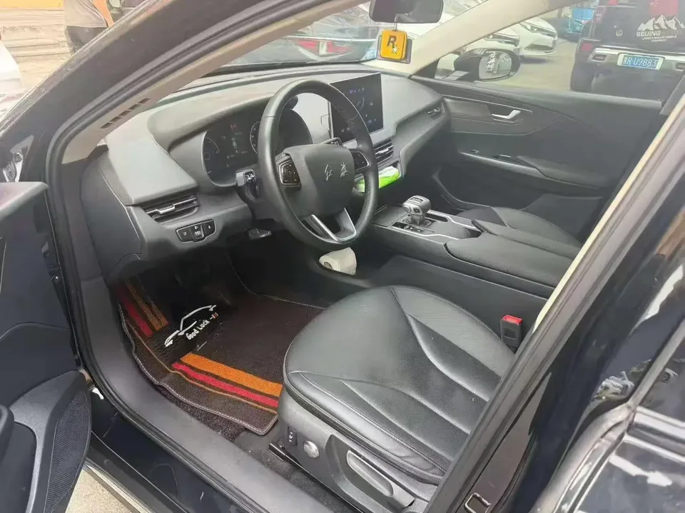Hongqi E-QM5 Hongqi E-QM5 2022 Charging 431km LeXiang Edition 5-seater 2023 — thumbnail 5