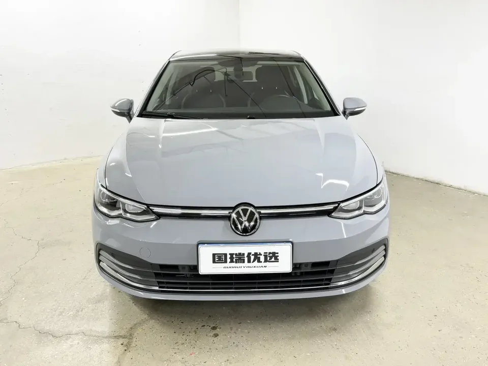 Volkswagen Golf golf 2021 200TSI DSG Pro 2023 — photo 1, buy with delivery to Moscow